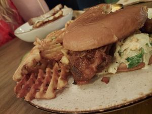 Mushroom burger at Meet Vegano in Malaga