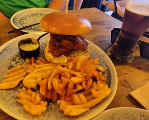 Setas burger at Meet Vegano in Malaga