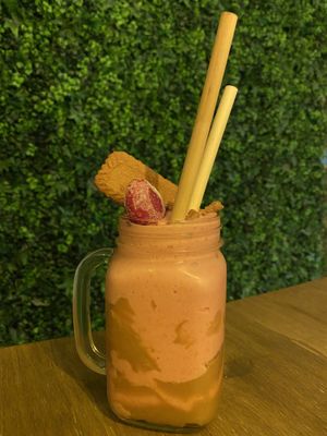 Strawberry milkshake   at Meet Vegano in Malaga