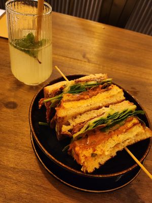 Sandwich and lemonade at Meet Vegano in Malaga