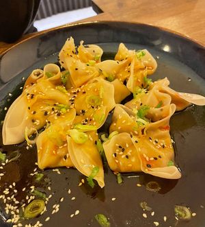 TRUFFLE EDAMAME DUMPLINGS  at Meet Vegano in Malaga