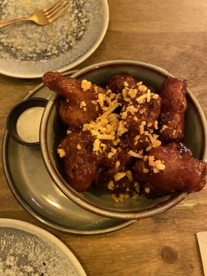 Garlic parmesan cauliflower   at Meet Vegano in Malaga