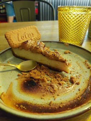 Lotus cheescake (tasted much more like custard) at Meet Vegano in Malaga