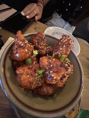 Alitas de coliflor    at Meet Vegano in Malaga