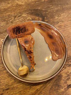 Tarta lotus y queso  at Meet Vegano in Malaga