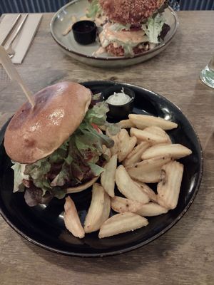 Crunchy meet burger(toasted) friends burger was deep fried at Meet Vegano in Malaga