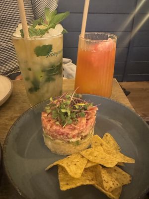 Tomato tartare, weissbier mojito,rooibos Iced teaa  at Meet Vegano in Malaga