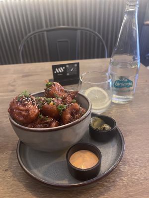 Cauliflower wings  at Meet Vegano in Malaga
