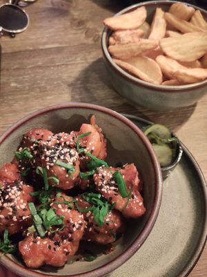 Cauliflower wings and wedges at Meet Vegano in Malaga