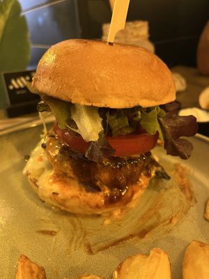 Crispy burgerrs  at Meet Vegano in Malaga