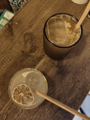 Limonada casera y kombucha at Meet Vegano in Malaga