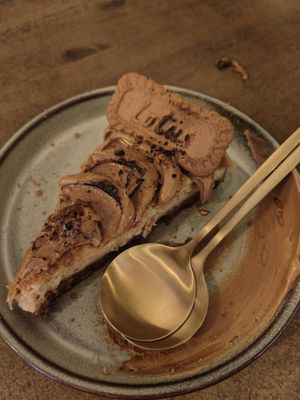 Cheesecake de Lotus at Meet Vegano in Malaga