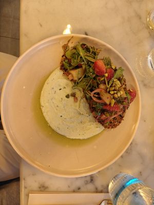 Upside down seitan salad at Meet Vegano in Malaga