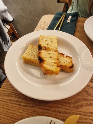 Dry focaccia at Meet Vegano in Malaga