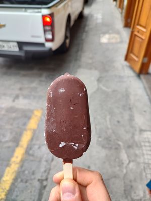  at Gracie's Naturals in Cuenca