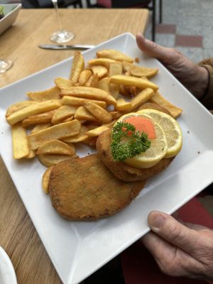 Vegetable Schnitzel   at Weinhaus Drosselhof in Ruedesheim Am Rhein
