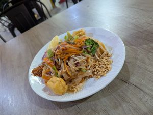 Pad Thai from the separate vegan menu at Lemongrass Thai Street Food in Sheffield