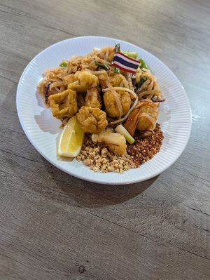 Vegan tofu pad Thai at Lemongrass Thai Street Food in Sheffield