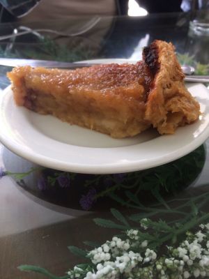 Vegan apple pie at Salsa Verde in Evora