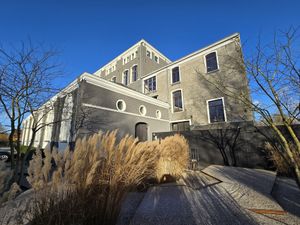 At the side - entrance at Vege•ta•ble in Wortegem-petegem