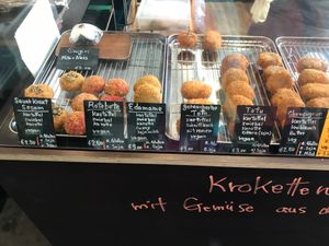 Miyukitchen kroketten - 5 types are vegan! at Plagwitz Samstags Markt in Leipzig