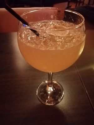 Vegan pisco sour with ginger ale 😍 at Antu Kitchen in Stockholm