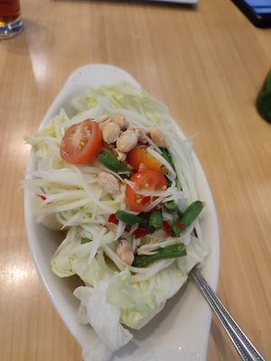 Papaya salad at TRY THAI in Front Royal