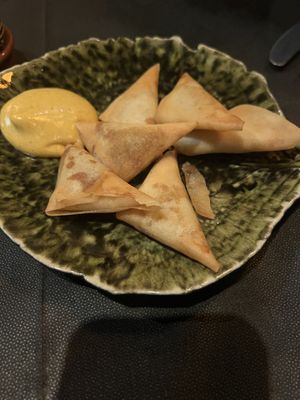 Vegetables samosas   at Balafon in Milan