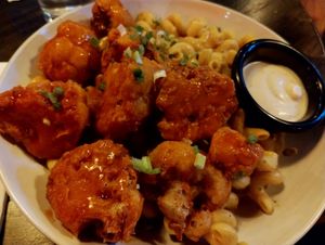 Mac n cheese with cauliflower at The Cannon in New Haven