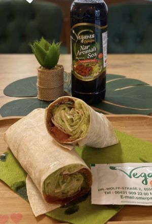 Vegane Cigköfte Wrap  at Veganes Cigköfte in Ransbach-baumbach