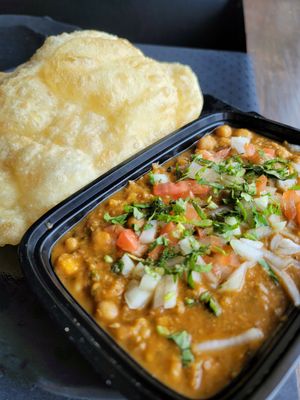  at Restaurant Bollywood in Saint-hubert