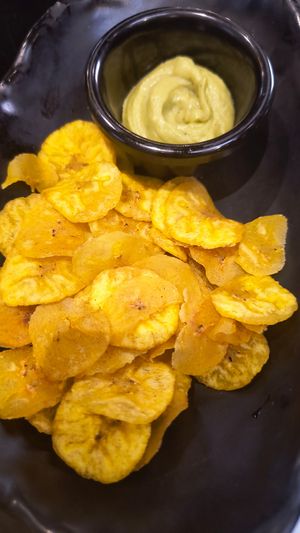 Chips di platano at Domò in Rome