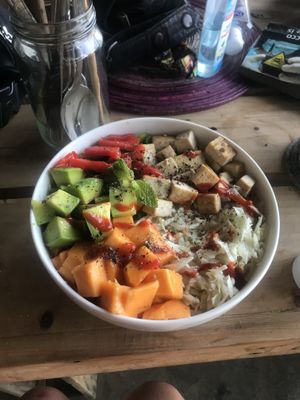 Vegan teriyaki tofu noodle bowl. Labelled as ‘Mahalo Sunrise’ on the menu   at Mahalo in Arugam Bay