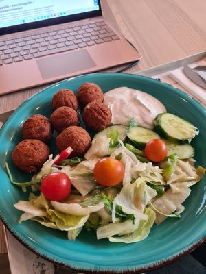 Falafel at Unperfekthaus in Essen