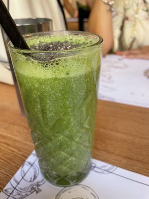Shrek smoothie  at Barakokula in Split