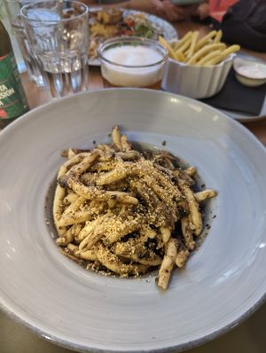 Truffle macaroni at Barakokula in Split