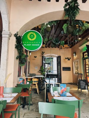   at Barakokula in Split