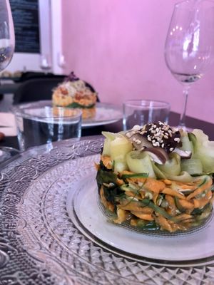 Ensalada de algas, pepino y zanahorias con salsa ponzu   at Natur Kitchen in Mallorca