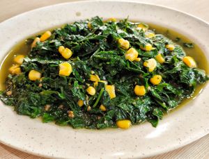 香菇菜 vegan（Allium macrostemon Bunge） at The Legend Cafe in Kuching