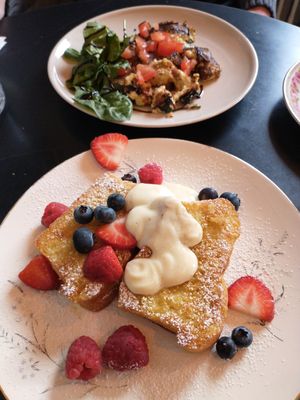  at Julie's Cafe in Gothenburg