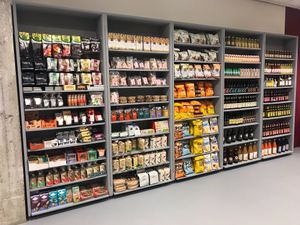 Organic food/snacks: liquorice, chocolate, cookies, rice cakes, crackers, nuts, (lentil) chips, juices, beer, etc.  at E&co Warenhuis in Utrecht