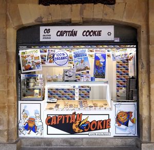 Located in the Mercado Central  at Capitán Cookie in Cadiz