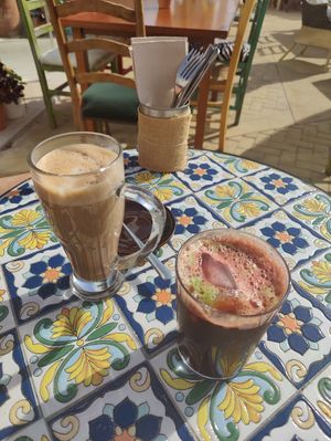 Mushroom coffee and energy juice at Zibâ Life in Teulada