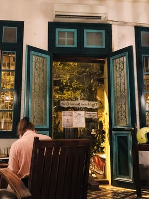 Chill  at The Hanoi Social Club in Hanoi