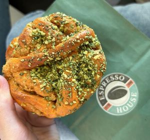 Pumpkinsnurre at Espresso House - Hovedbanegården in Copenhagen