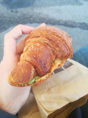 Cornetto con Crema al Pistacchio at Caffettiamo Vomero di Raffaele Simonte in Naples