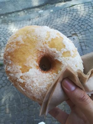 Graffa at Caffettiamo Vomero di Raffaele Simonte in Naples