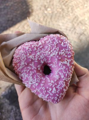 Ciambella alla Fragola at Caffettiamo Vomero di Raffaele Simonte in Naples