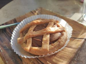 Crostatina alla Nocciola at Caffettiamo Vomero di Raffaele Simonte in Naples