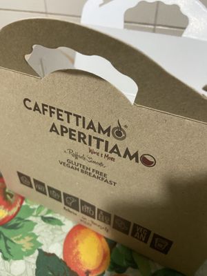 Packaging da asporto #Veganuary at Caffettiamo Vomero di Raffaele Simonte in Naples